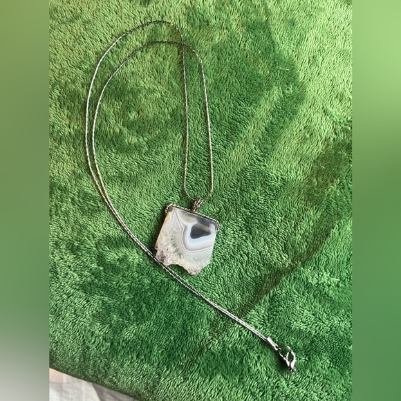 Agate Quartz Necklace - Picture 1 of 5